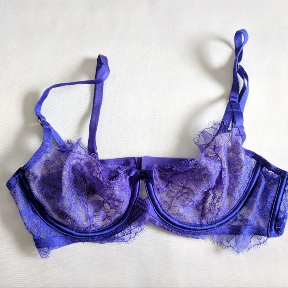 NWOT VS Very Sexy Unlined Demi Bra 34C